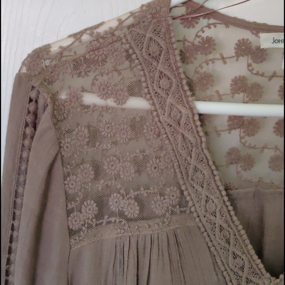 JohnPaulRichard cotton & lace blouse - Picture 3 of 5